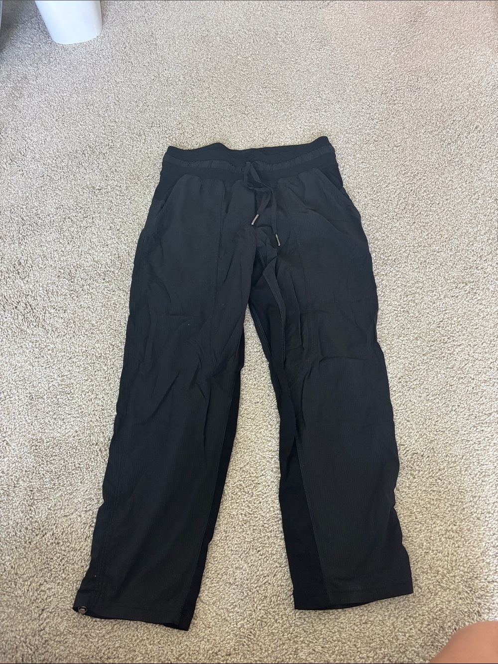 lululemon athletica Black Women's Capris with Drawstring Waist size 6